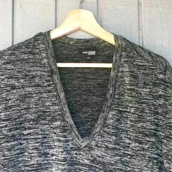 Wilfred Gray Sweater - Picture 4 of 5